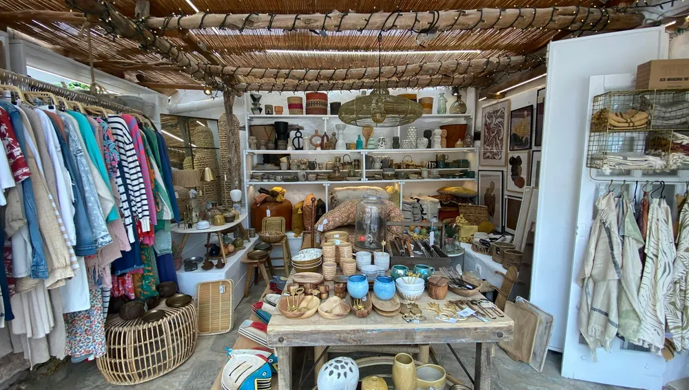 Puesto de artesanía en Santa Gertrudis Puesto de artesanía en Santa Gertrudis