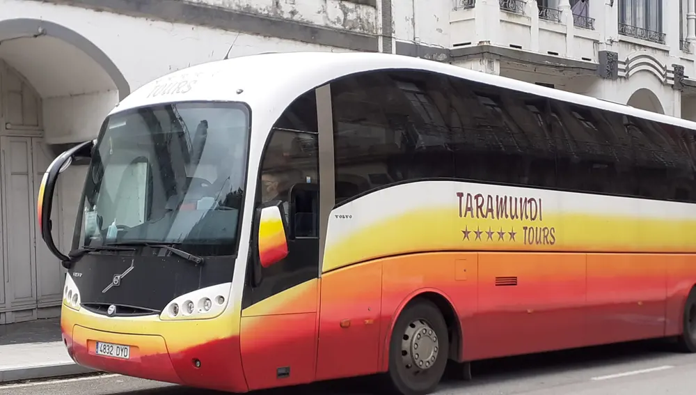 Lydia Espina se compromete con alcaldesa Villayón estudiar el problema del transporte. Lydia Espina se compromete con alcaldesa Villayón estudiar el problema del transporte.