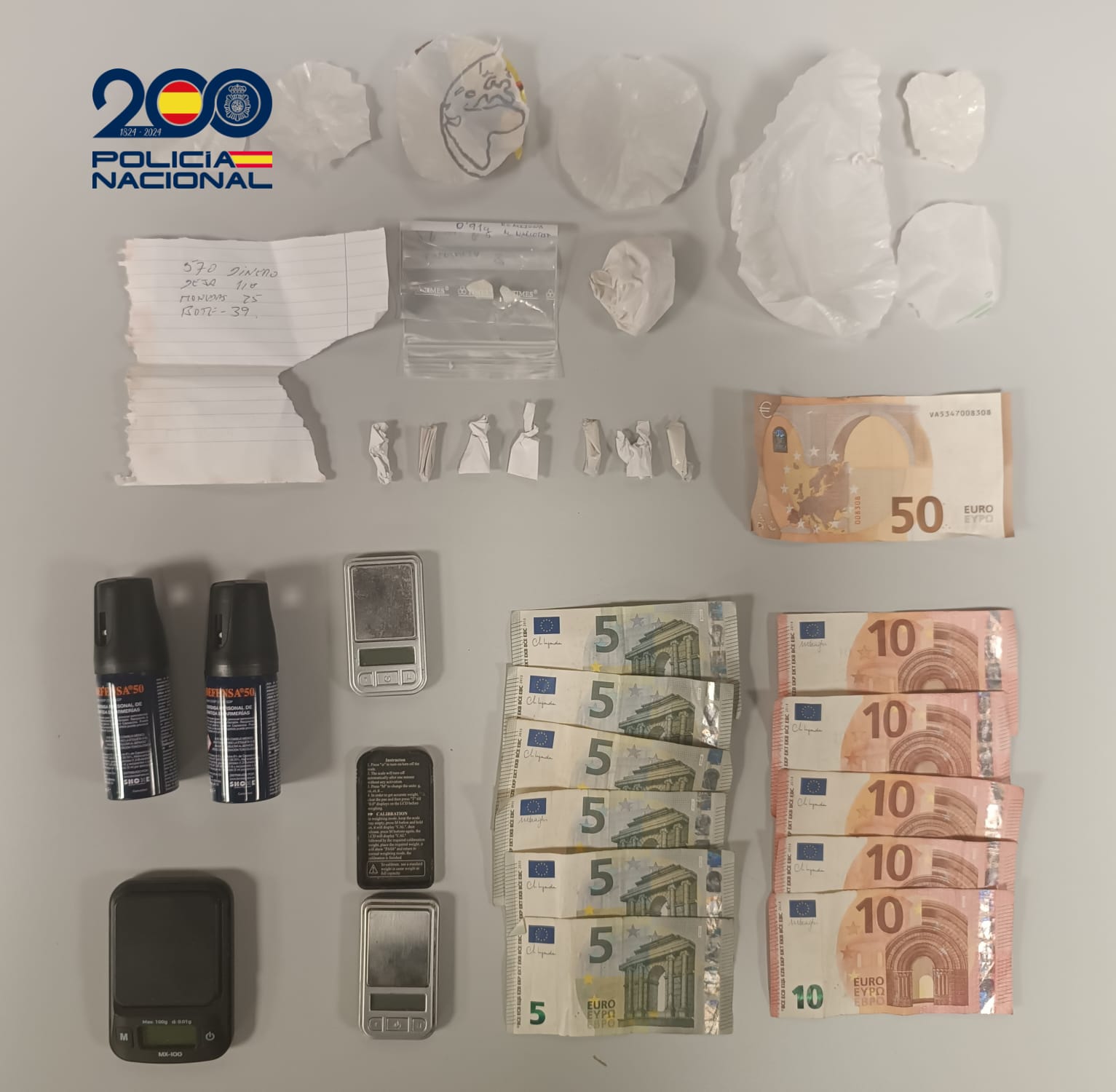 Desarticulado un punto de venta de droga en una vivienda " ocupada" de la Travesía de Vigo Desarticulado un punto de venta de droga en una vivienda " ocupada" de la Travesía de Vigo