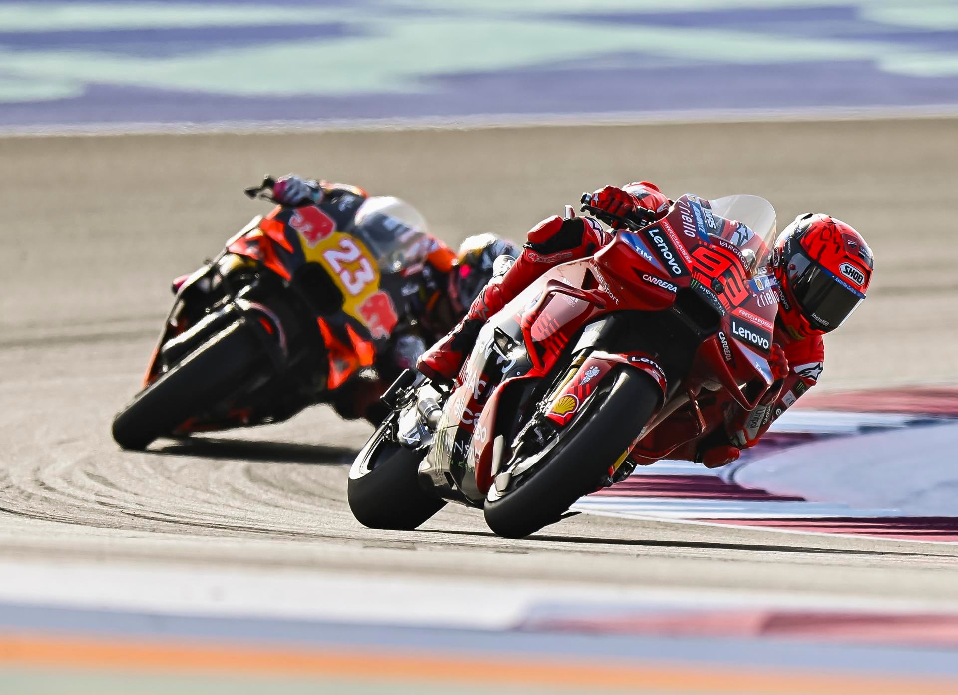 Marc Márquez consolida su liderato en el Mundial con una sufrida victoria Marc Márquez consolida su liderato en el Mundial con una sufrida victoria