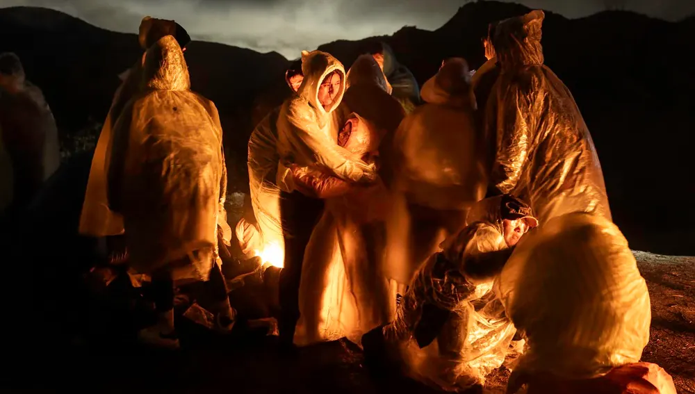 "Cruce Nocturno" de John Moore "Cruce Nocturno" de John Moore