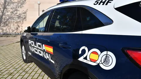 Imagen de archivo de un coche policial Imagen de archivo de un coche policial