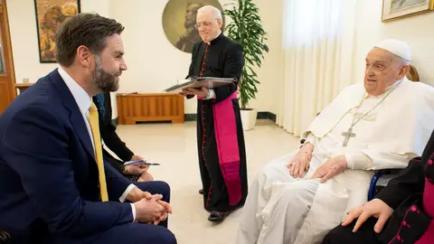 El Vicepresidente de Estados Unidos, JD Vance, junto con el papa Francisco El Vicepresidente de Estados Unidos, JD Vance, junto con el papa Francisco