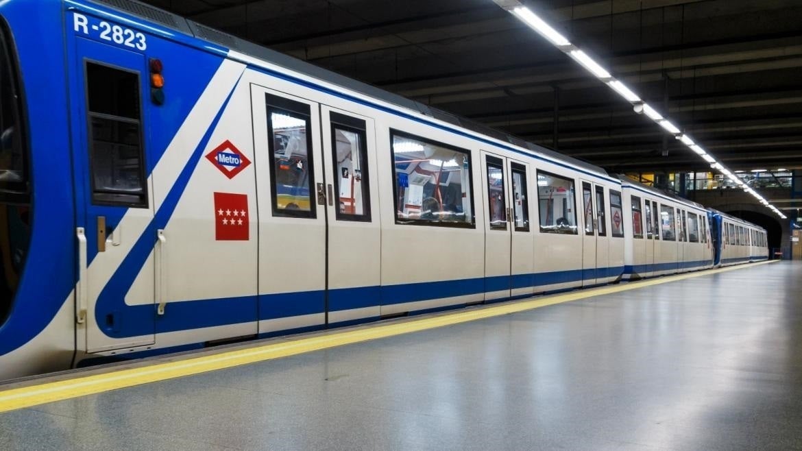 Imagen recurso de un tren del metro de Madrid Imagen recurso de un tren del metro de Madrid
