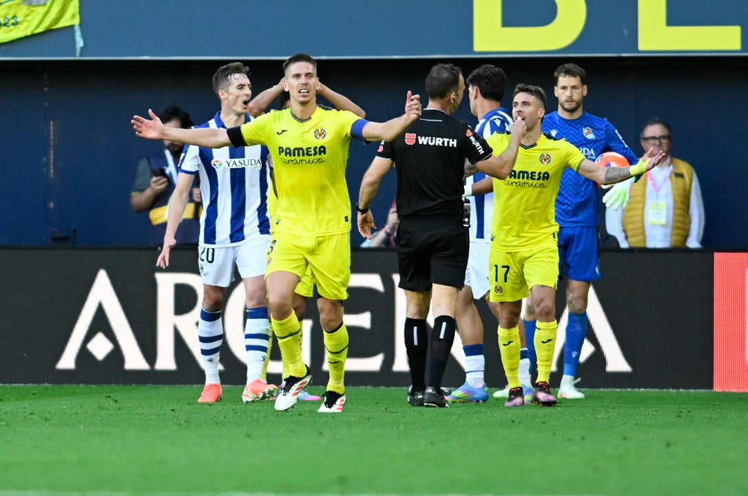 Villarreal y Real Sociedad firman un empate con polémica Villarreal y Real Sociedad firman un empate con polémica