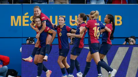 El Barcelona golea al Chelsea y se acerca a la final El Barcelona golea al Chelsea y se acerca a la final