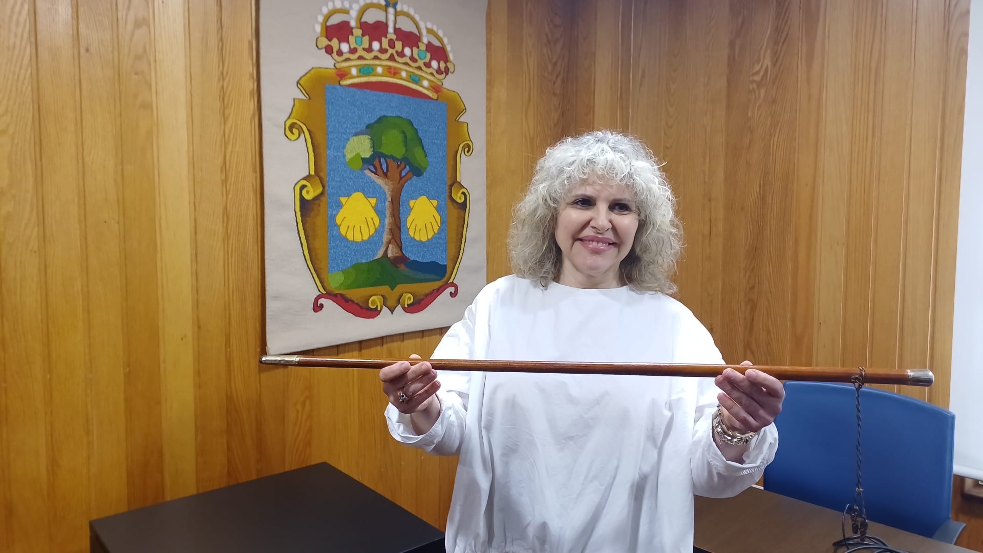 Diana Piñeiro Fernández asume la alcaldía de Cambre ofreciendo "diálogo, empatía e moita humildade" con el resto de partidos políticos Diana Piñeiro Fernández asume la alcaldía de Cambre ofreciendo "diálogo, empatía e moita humildade" con el resto de partidos políticos