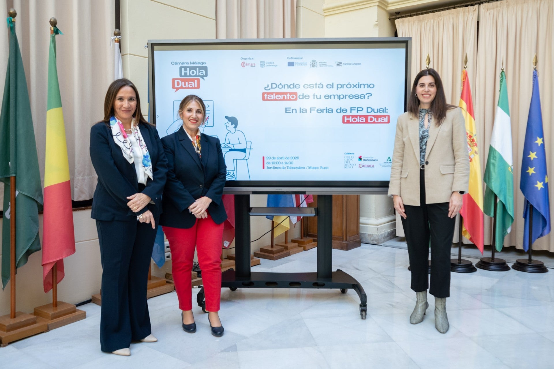 El Ayuntamiento y la Cámara de Comercio organizan la primera Feria de la FP para dar a conocer la oferta de Formación Profesional El Ayuntamiento y la Cámara de Comercio organizan la primera Feria de la FP para dar a conocer la oferta de Formación Profesional