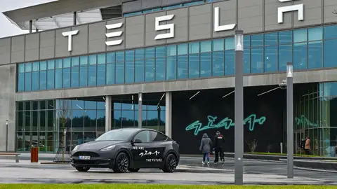 Exteriores de Tesla Exteriores de Tesla