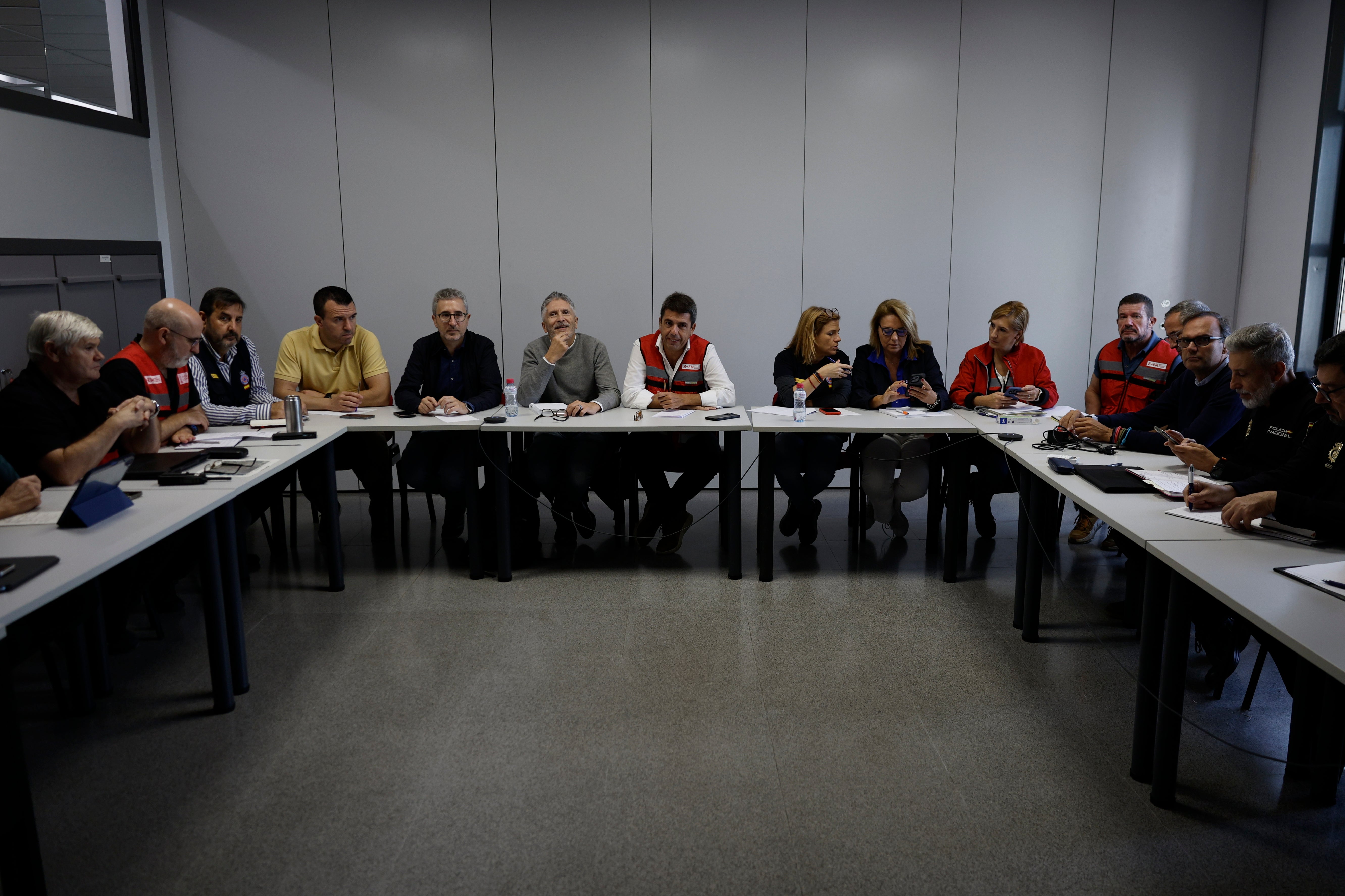 La Fiscalía pide a la jueza de la DANA que identifique a los asistentes al Cecopi el 29O La Fiscalía pide a la jueza de la DANA que identifique a los asistentes al Cecopi el 29O