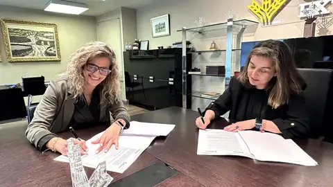 Caja Rural de Extremadura y Cámara de Comercio de Badajoz renuevan su colaboración para los II Premios Espiga Innovación Caja Rural de Extremadura y Cámara de Comercio de Badajoz renuevan su colaboración para los II Premios Espiga Innovación