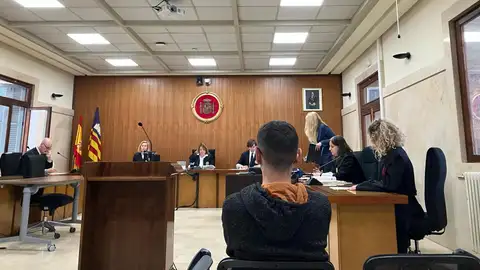 Dos años bajo custodia familiar por violar a una mujer con discapacidad en Manacor Dos años bajo custodia familiar por violar a una mujer con discapacidad en Manacor