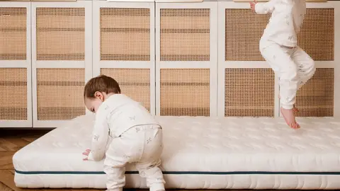 Cómo elegir el mejor colchón infantil: 5 consejos para madres y padres Cómo elegir el mejor colchón infantil: 5 consejos para madres y padres