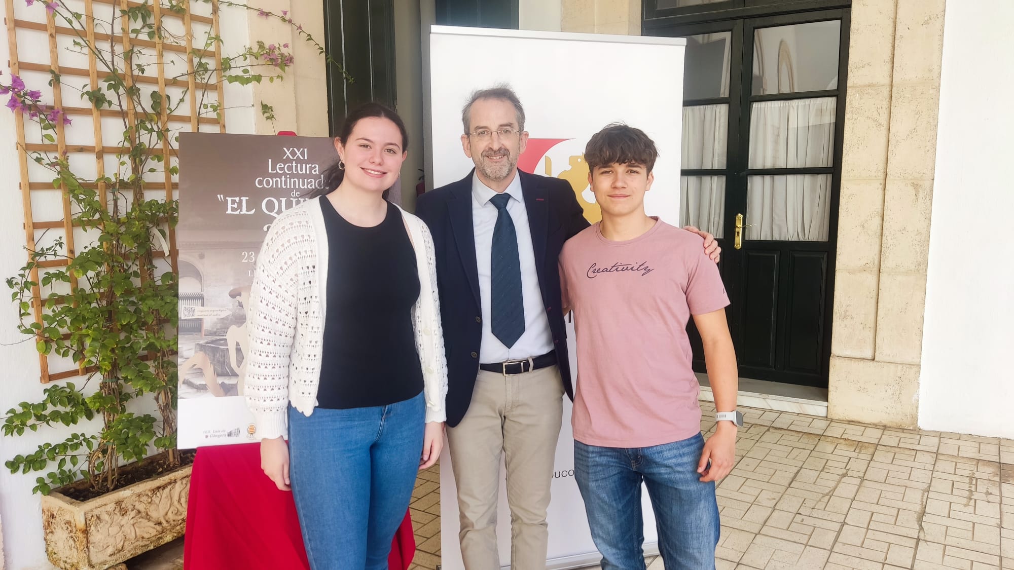 "De la pantalla te puedes aburrir, pero de un libro no" "De la pantalla te puedes aburrir, pero de un libro no"