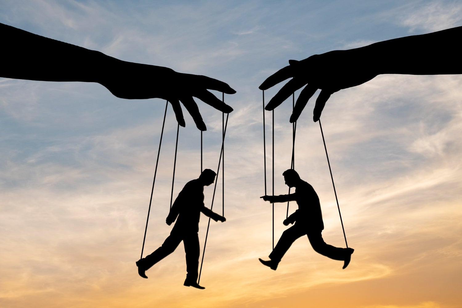 Teresa Arsuaga, la autora que explica cómo gestionar los conflictos de manera inteligente: "No hay que huir" Teresa Arsuaga, la autora que explica cómo gestionar los conflictos de manera inteligente: "No hay que huir"