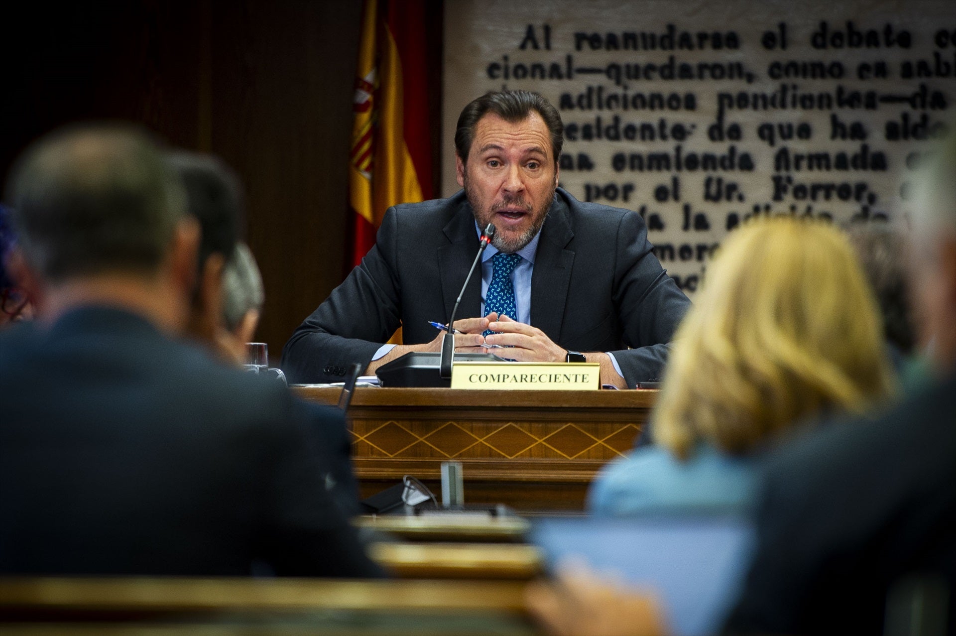 "¿Usted sabe leer y escribir? Enhorabuena, ya tendría trabajo en INECO": tenso rifirrafe entre Puente y el PP en el Senado "¿Usted sabe leer y escribir? Enhorabuena, ya tendría trabajo en INECO": tenso rifirrafe entre Puente y el PP en el Senado