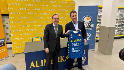 24-4-2025 Fernando Villabella, presidente del Oviedo Baloncesto, y Alejandro Fernández, presidente de ALimerka, en la firma del patrocinio del club ovetense 24-4-2025 Fernando Villabella, presidente del Oviedo Baloncesto, y Alejandro Fernández, presidente de ALimerka, en la firma del patrocinio del club ovetense