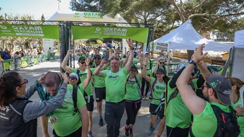 Quatre equips de Caixa Popular recorren 100 quilòmetres solidaris en 32 hores Quatre equips de Caixa Popular recorren 100 quilòmetres solidaris en 32 hores