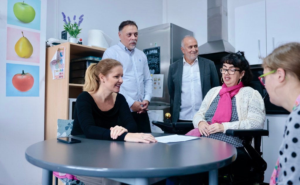 Arrancan las obras de la primera residencia pública en Madrid para personas con discapacidad intelectual en fase de envejecimiento prematuro Arrancan las obras de la primera residencia pública en Madrid para personas con discapacidad intelectual en fase de envejecimiento prematuro