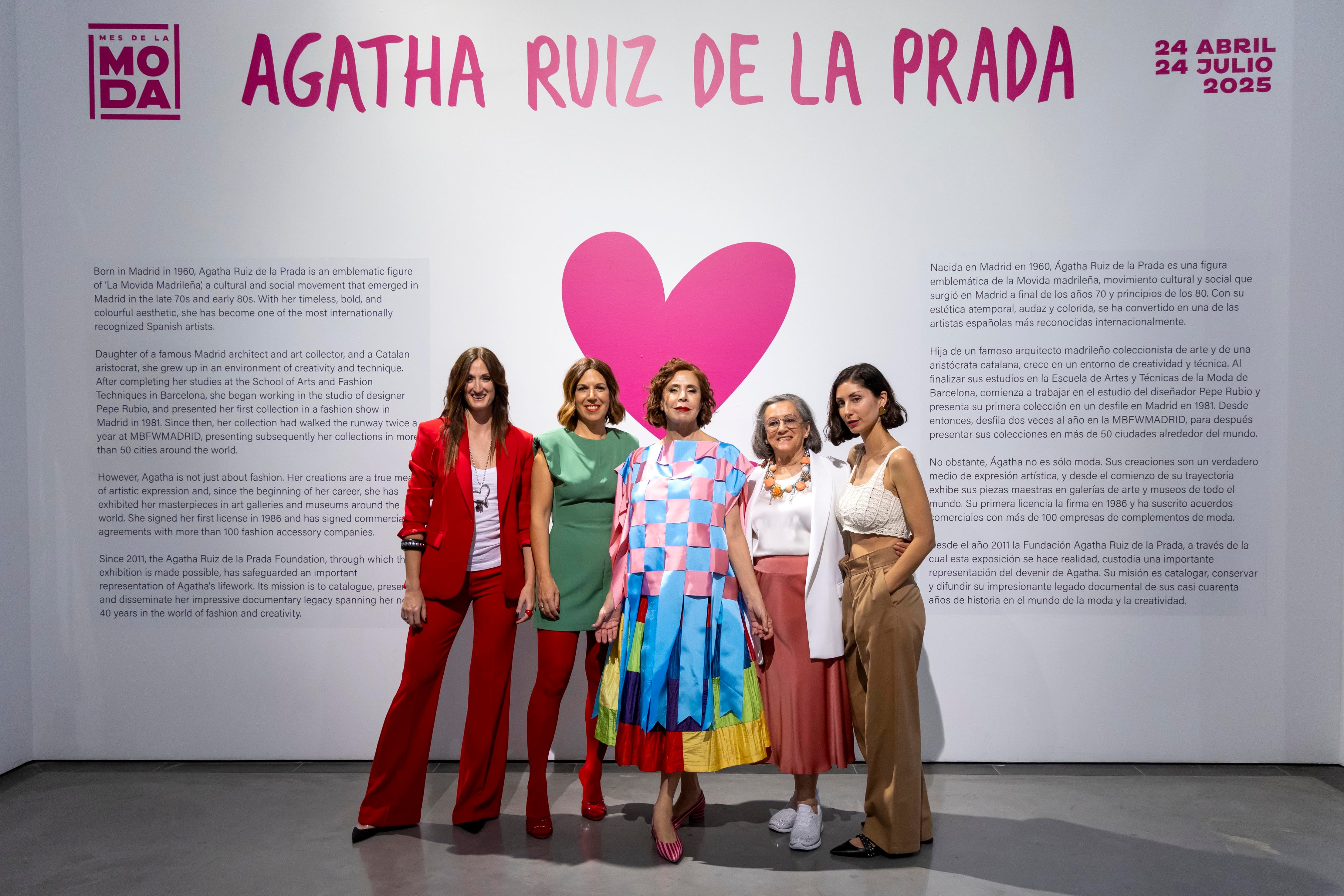 Agatha Ruiz de la Prada comparte su legado con Málaga con una nueva exposición en el Museo del Automóvil y la Moda Agatha Ruiz de la Prada comparte su legado con Málaga con una nueva exposición en el Museo del Automóvil y la Moda