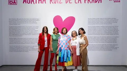 Ágatha Ruiz de la Prada comparte su legado con Málaga con una nueva exposición en el Museo del Automóvil y la Moda Ágatha Ruiz de la Prada comparte su legado con Málaga con una nueva exposición en el Museo del Automóvil y la Moda