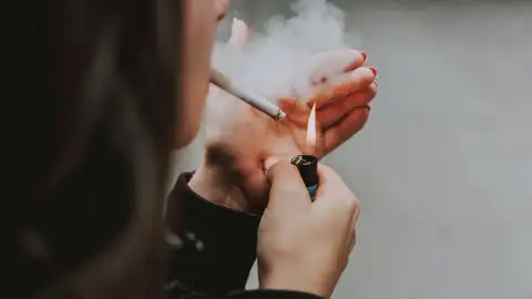 La AECC pide a Sanidad que apruebe ya la Ley antitabaco para proteger la salud de los jóvenes La AECC pide a Sanidad que apruebe ya la Ley antitabaco para proteger la salud de los jóvenes