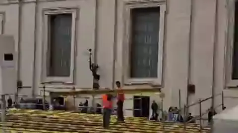 Ya se han iniciado los preparativos para el funeral del papa Francisco Ya se han iniciado los preparativos para el funeral del papa Francisco