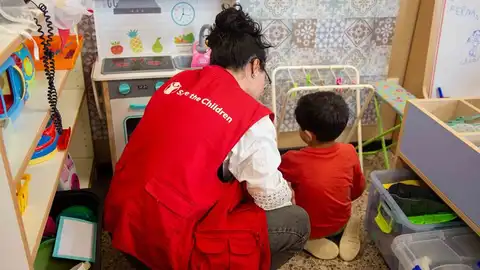 Seis meses después de la DANA: los niños viven en casas insalubres, tienen miedo a la lluvia o una educación interrumpida Seis meses después de la DANA: los niños viven en casas insalubres, tienen miedo a la lluvia o una educación interrumpida