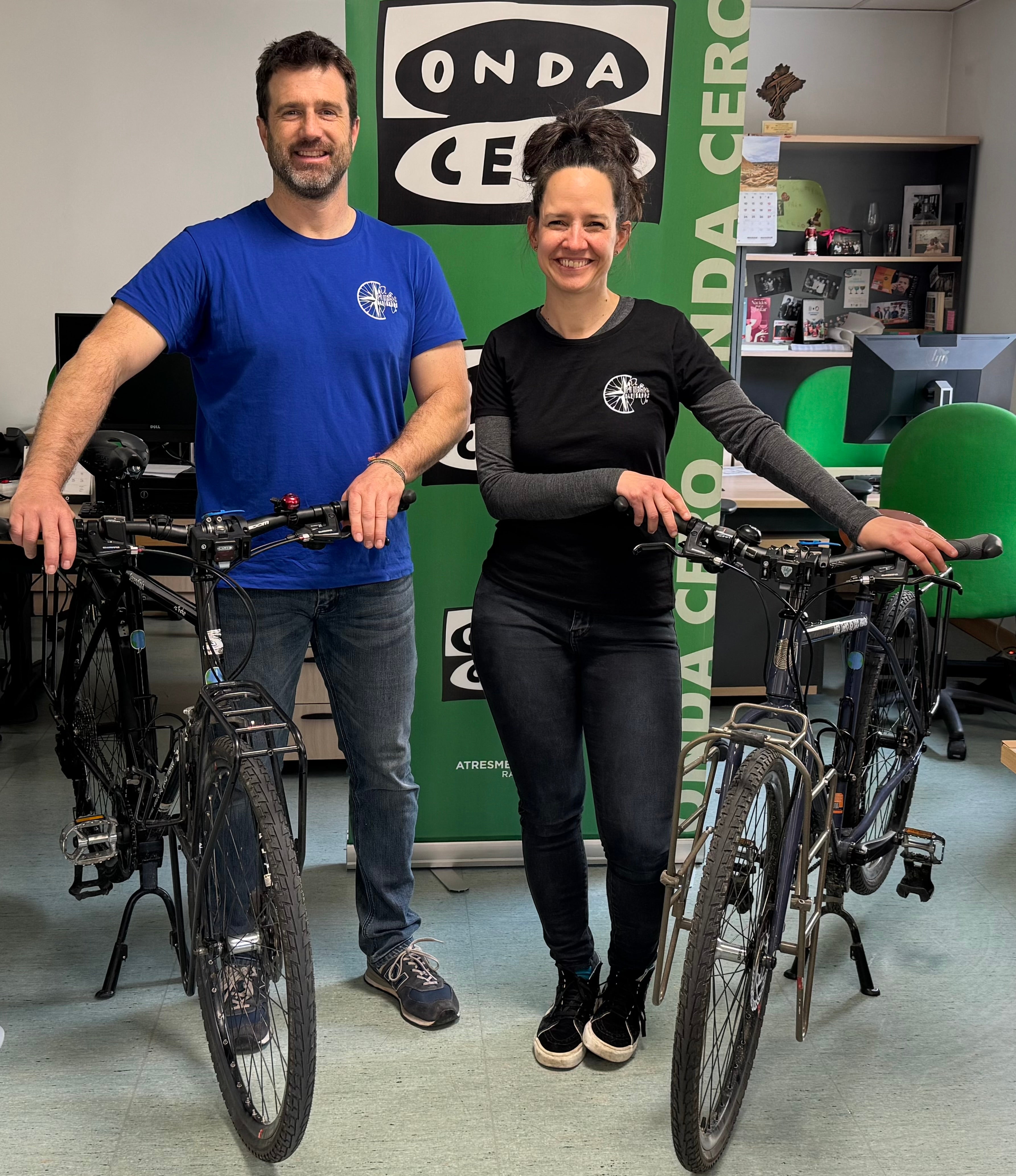 "Rumbos olvidados": la iniciativa solidaria que recorrerá más de 20.000 kilómetros en bicicleta por los cinco continentes "Rumbos olvidados": la iniciativa solidaria que recorrerá más de 20.000 kilómetros en bicicleta por los cinco continentes