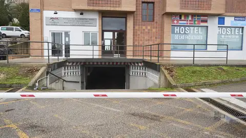 Imagen de archivo del garaje donde fue hallado en enero de 2024 el cadáver de un hombre en Santander Garaje donde fue hallado en enero de 2024 el cadáver de un hombre en Santander