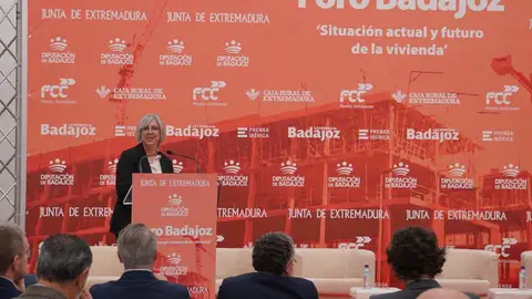 La directora general de SEPES clausura un foro sobre el futuro de la vivienda y el suelo en Extremadura La directora general de SEPES clausura un foro sobre el futuro de la vivienda y el suelo en Extremadura