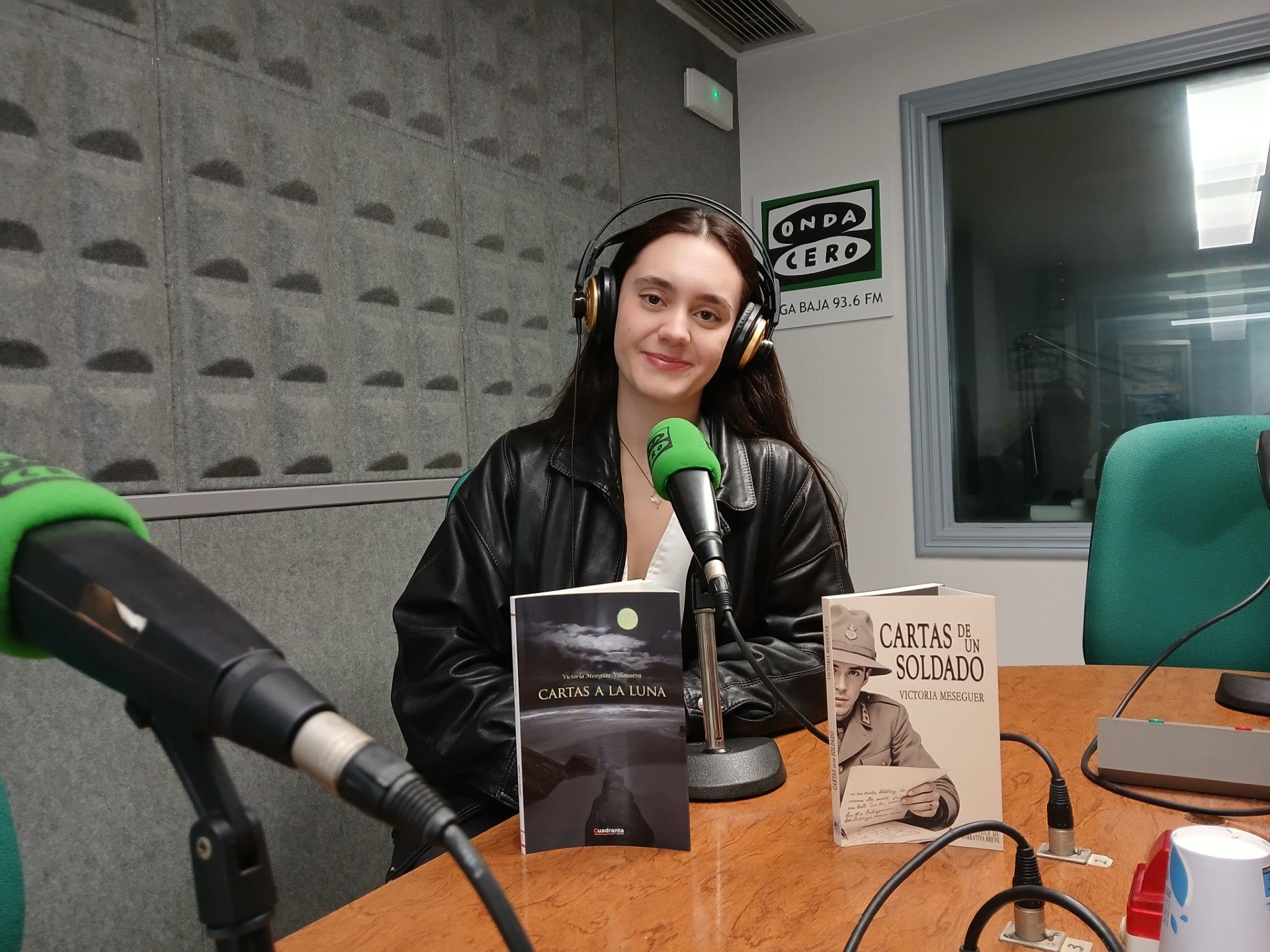 La torrevejense Victoria Meseguer publica su segunda obra con el título de 'Cartas de un soldado' La torrevejense Victoria Meseguer publica su segunda obra con el título de 'Cartas de un soldado'