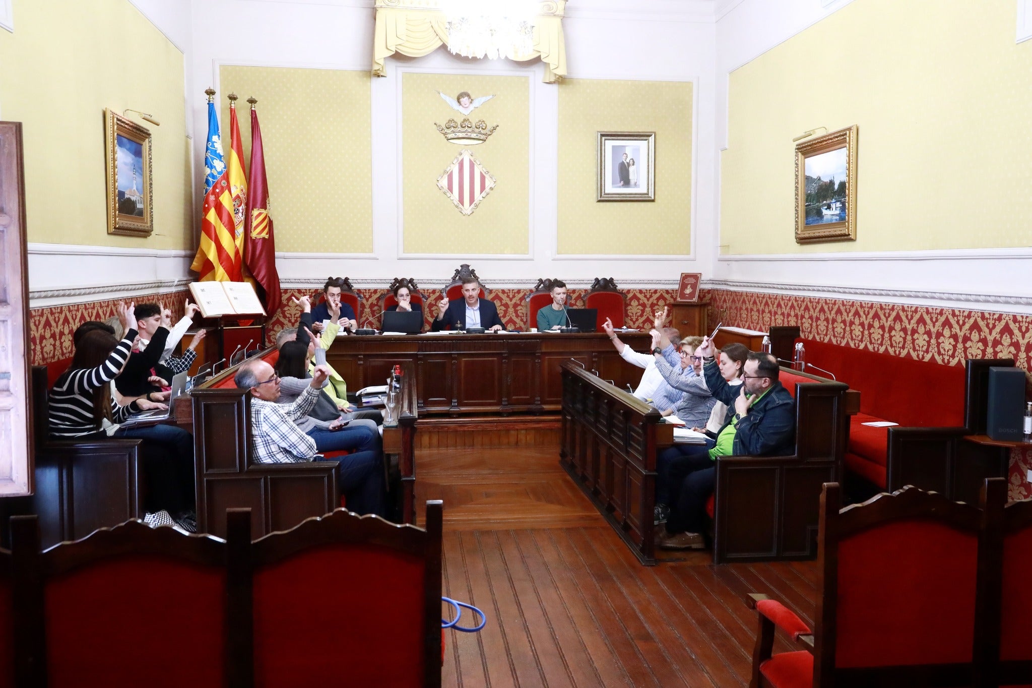 Cullera se opone al desmantelamiento del servicio de cirugía cardíaca del Hospital de la Ribera sin los votos del PP Cullera se opone al desmantelamiento del servicio de cirugía cardíaca del Hospital de la Ribera sin los votos del PP