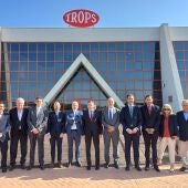 El ministro Luis Planas visita las instalaciones de TROPS y destaca su compromiso con la innovación