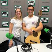 Saray Moya y Fakun San Blas, los trovadores de "cuentos cantados"