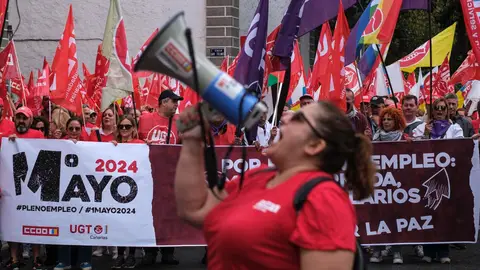 Imagen de archivo de una manifestación de sindicatos en Canarias (Gran Canaria) por el 1 de mayo Imagen de archivo de una manifestación de sindicatos en Canarias (Gran Canaria) por el 1 de mayo