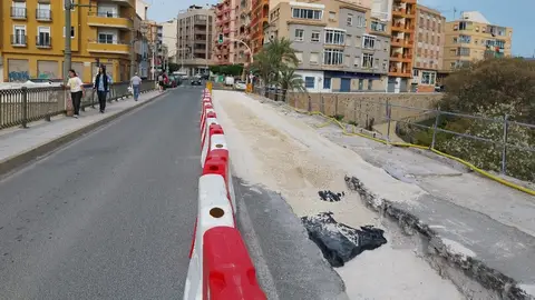 El tráfico rodado del puente del Amadorio se modificará desde el lunes 28 durante tres dias, debido a trabajos técnicos en las obras de rehabilitación del puente de Cervantes El tráfico rodado del puente del Amadorio se modificará desde el lunes 28 durante tres dias, debido a trabajos técnicos en las obras de rehabilitación del puente de Cervantes