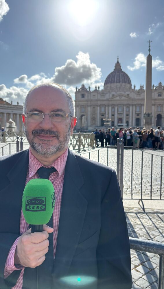 Paco Paniagua, jefe de sociedad en la Ciudad del Vaticano
