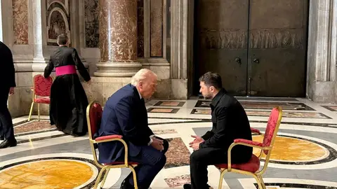 Trump y Zelenski reunidos antes del funeral del papa Francisco Trump y Zelenski reunidos antes del funeral del papa Francisco