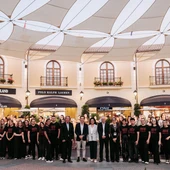 Más de un millar de personas se dan cita en el ‘patio andaluz’ de McArthurGlen Málaga para disfrutar del joven talento local Más de un millar de personas se dan cita en el ‘patio andaluz’ de McArthurGlen Málaga para disfrutar del joven talento local