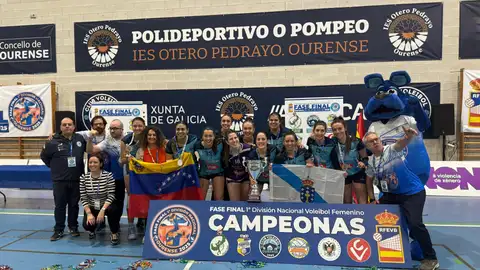 O Club Voleibol Aceites Abril proclamouse campión da primeira división nacional O Club Voleibol Aceites Abril proclamouse campión da primeira división nacional