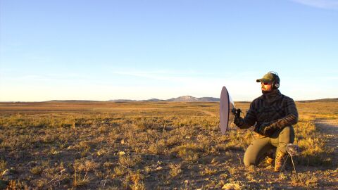 Fernando Gómez captando el sonido de la naturaleza Fernando Gómez captando el sonido de la naturaleza