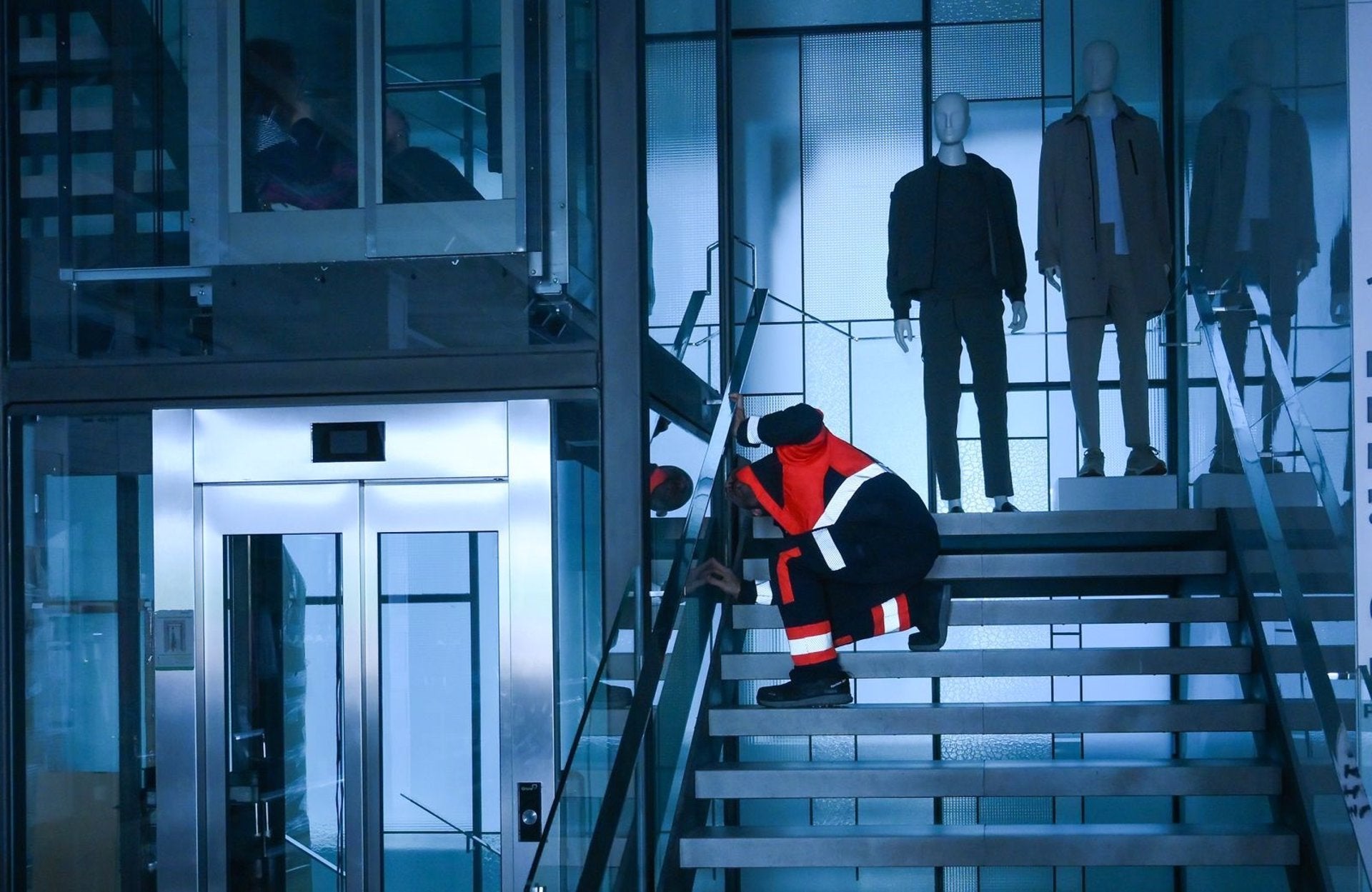 Hogares e industrias recuperan el suministro en Cantabria, pero las electrointensivas tardarán "algunas horas" Hogares e industrias recuperan el suministro en Cantabria, pero las electrointensivas tardarán "algunas horas"