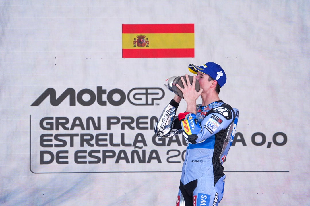 Alex Márquez logra su primera victoria en MotoGP Alex Márquez logra su primera victoria en MotoGP