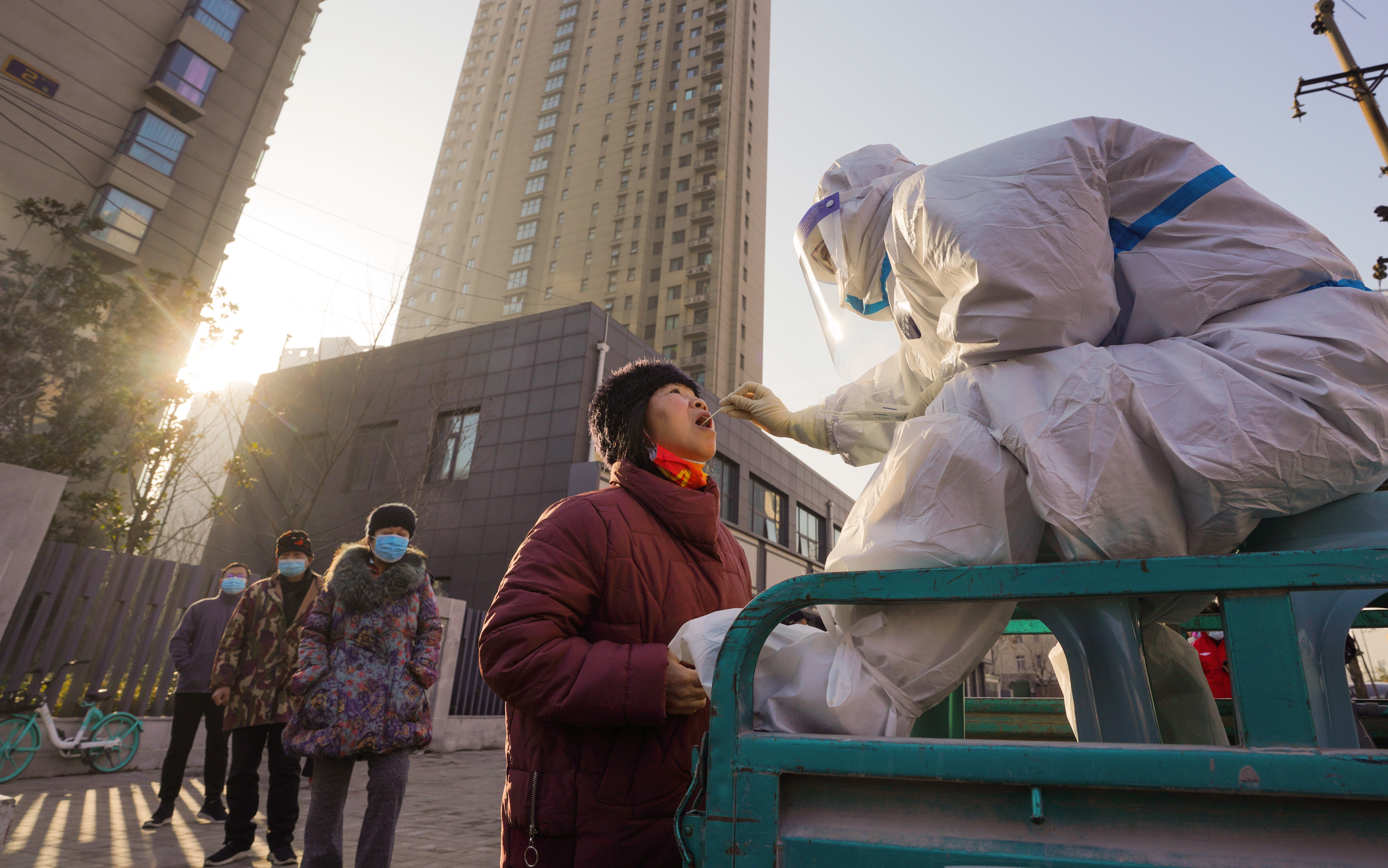 China da por concluida la investigación del origen del Covid-19 y apunta a EEUU entre los posibles causantes China da por concluida la investigación del origen del Covid-19 y apunta a EEUU entre los posibles causantes