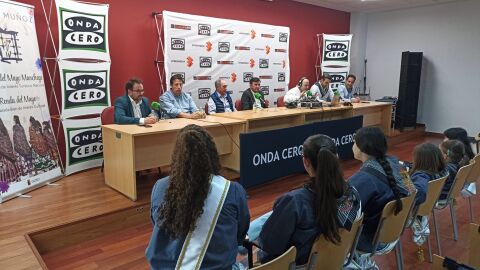 Programa Mayos 2025 en Pedro Mu&ntilde;oz