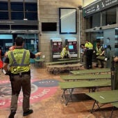 Cruz Vermella Ourense auxiliou no apagón a persoas que durmiron na estación