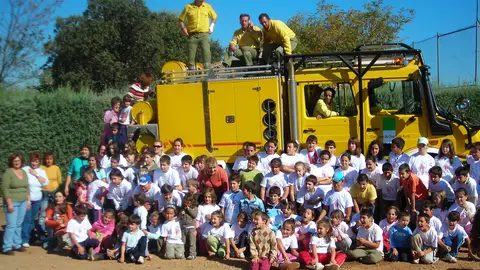 Educación destina más de 970.000 euros para la realización de proyectos de las AMPA y el desarrollo de las actividades extraescolares Educación destina más de 970.000 euros para la realización de proyectos de las AMPA y el desarrollo de las actividades extraescolares