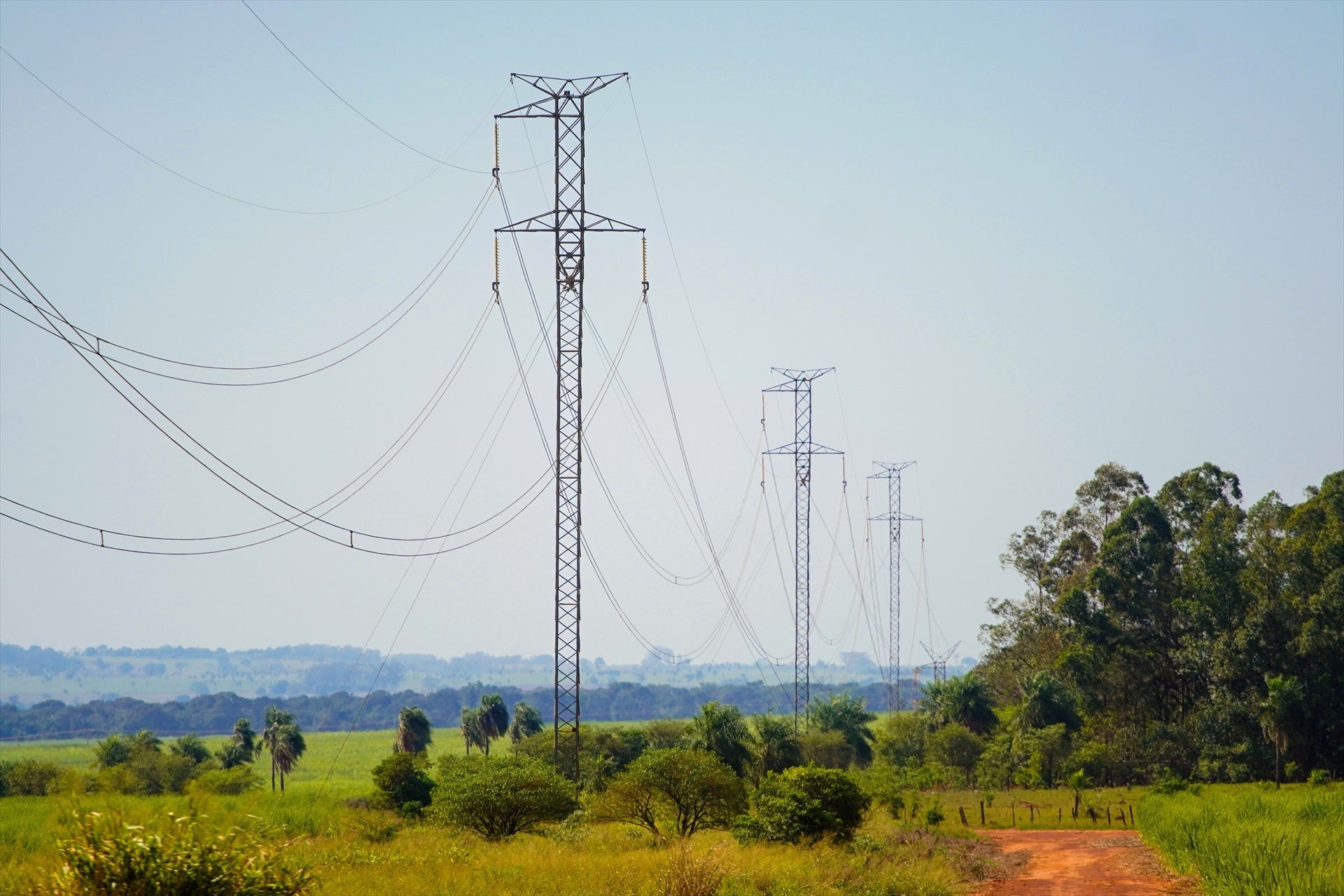 Portugal se desconecta de España tras el apagón y deja en suspenso el intercambio energético Portugal se desconecta de España tras el apagón y deja en suspenso el intercambio energético