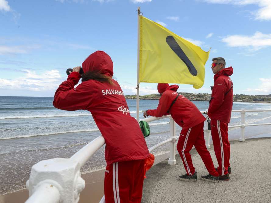 Los socorristas de Gijón contarán por primera vez con un calendario laboral Los socorristas de Gijón contarán por primera vez con un calendario laboral